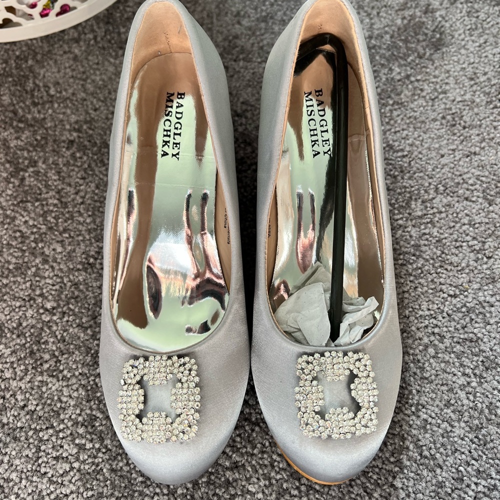 Girls Badgley Mischka pumps